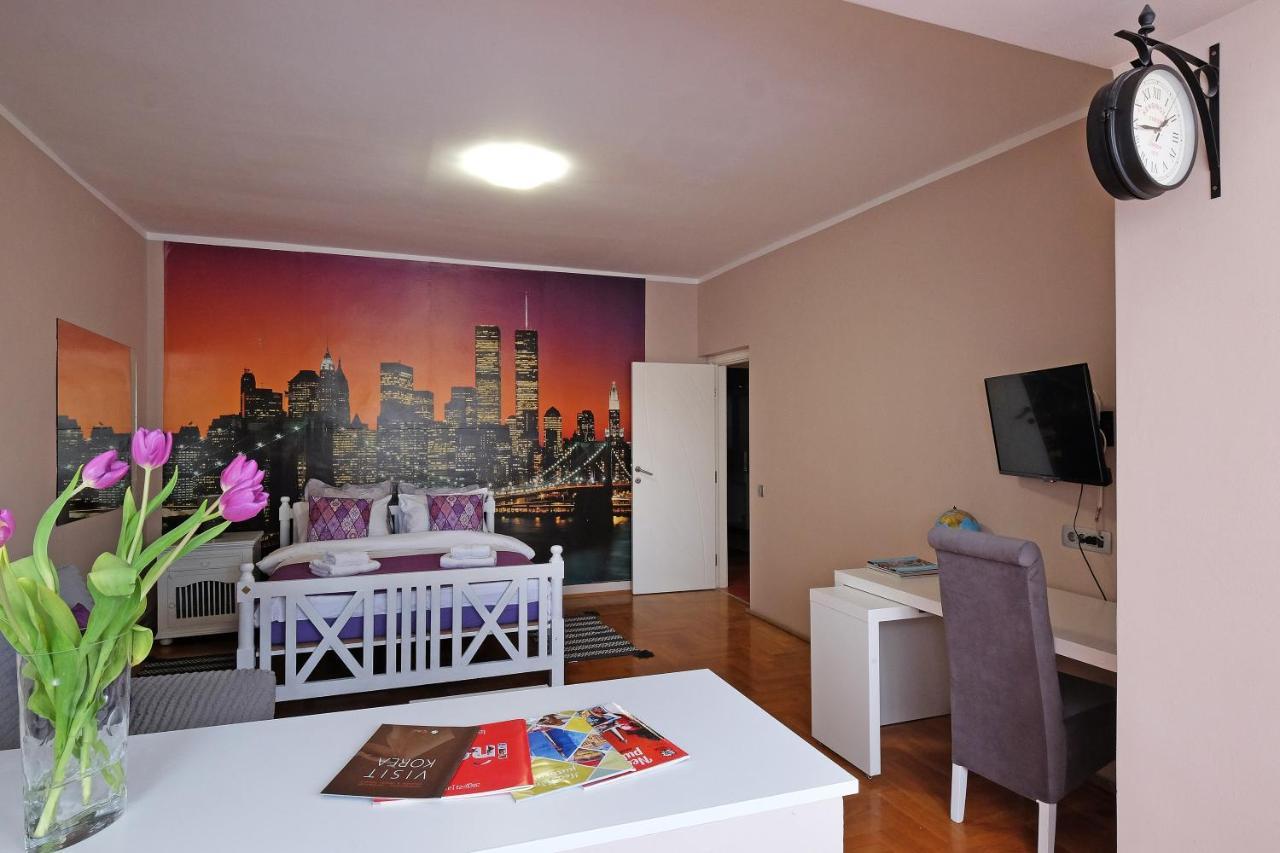 Sava Square Apartment Belgrade Exterior photo